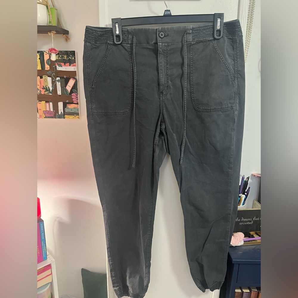 American Eagle Outfitters Gray Cargo Joggers